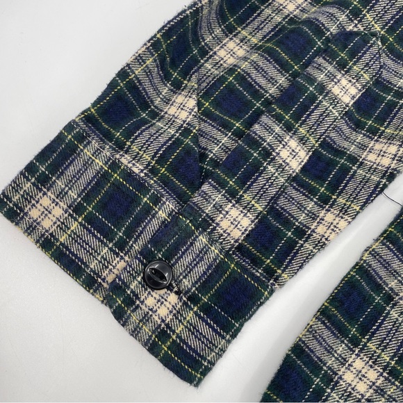 Field and Stream Flannel Button up Shirt XL - Picture 3 of 6